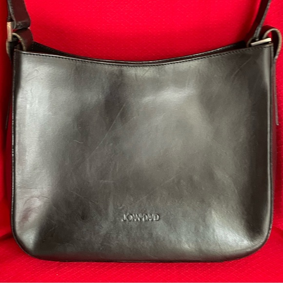 👜 Joan & David Vintage Black Leather Shoulder Bag Made for n ITALY. 👜 - Picture 2 of 8